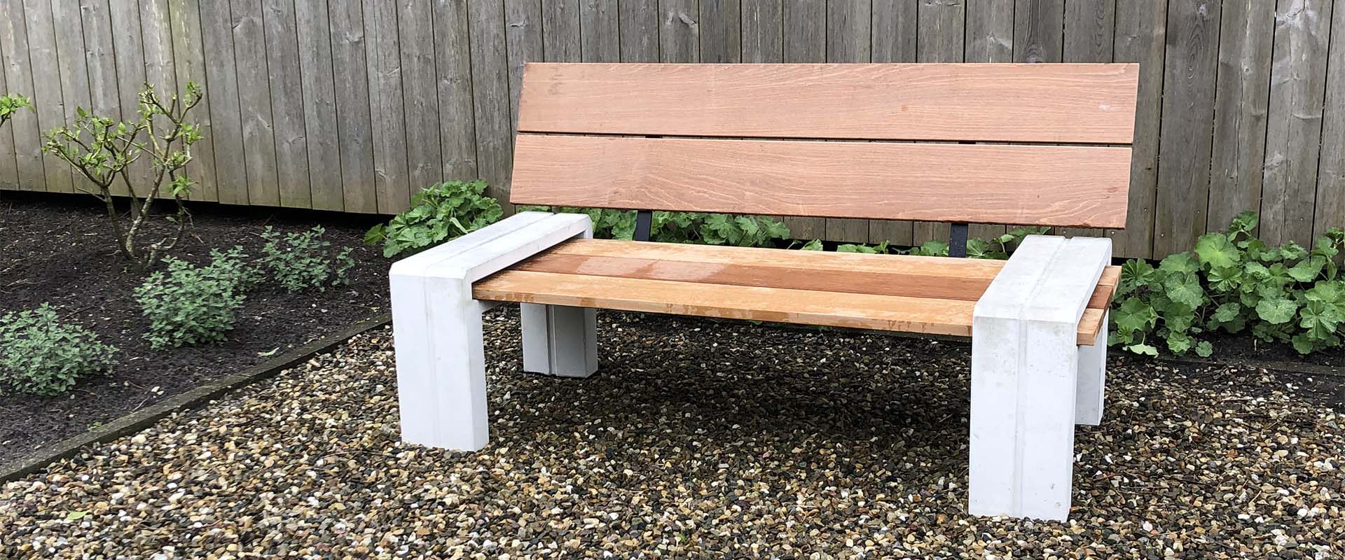 HR_C3BENCH&C3TABLE_HARDWOOD002_1920x800